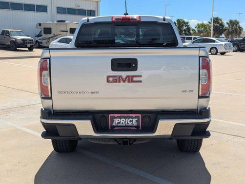 2020 GMC Canyon SLE