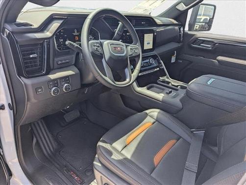 2025 GMC Sierra 2500 AT4