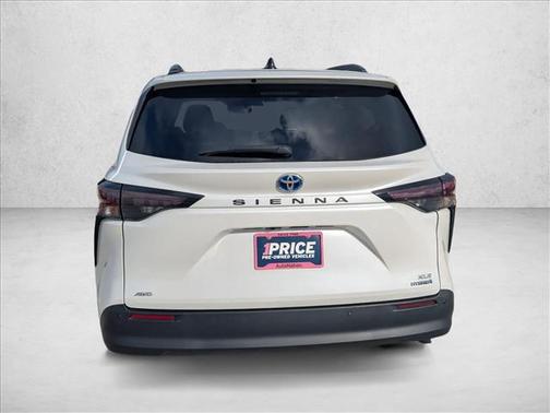 2023 Toyota Sienna XLE