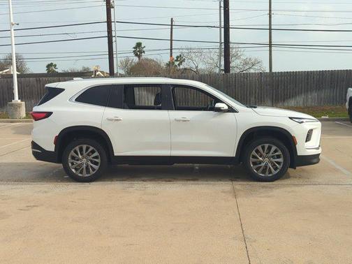 2025 Buick Enclave Preferred FWD