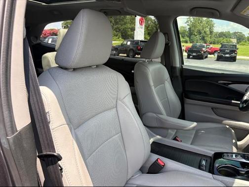 2020 Honda Pilot AWD Elite