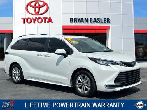 2023 Toyota Sienna XLE