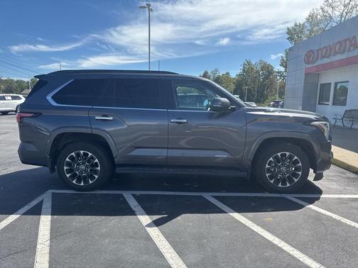 2023 Toyota Sequoia Base