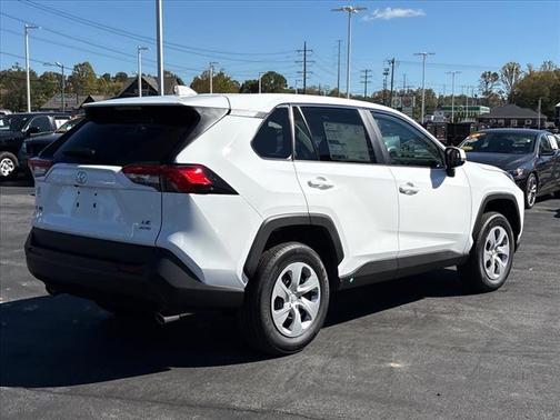 2025 Toyota RAV4 LE