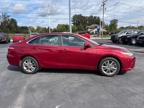 2017 Toyota Camry SE