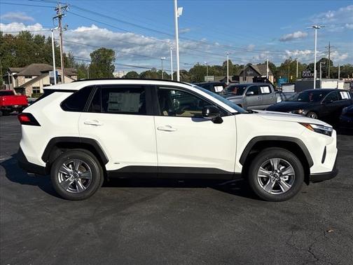 2025 Toyota RAV4 Hybrid LE