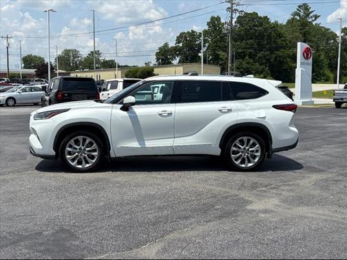 2022 Toyota Highlander Limited