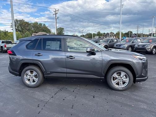 2025 Toyota RAV4 Hybrid LE