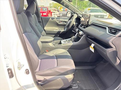 2025 Toyota RAV4 Hybrid XSE