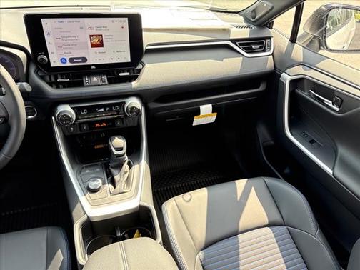 2025 Toyota RAV4 Hybrid XSE