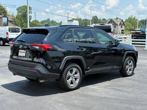 2025 Toyota RAV4 Hybrid LE