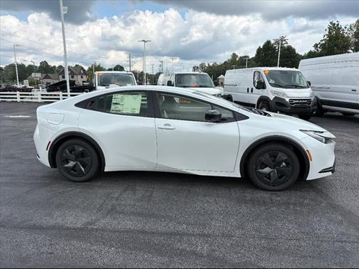 2025 Toyota Prius Plug-In Hybrid SE