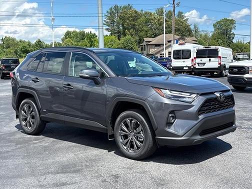2025 Toyota RAV4 Hybrid XLE Premium