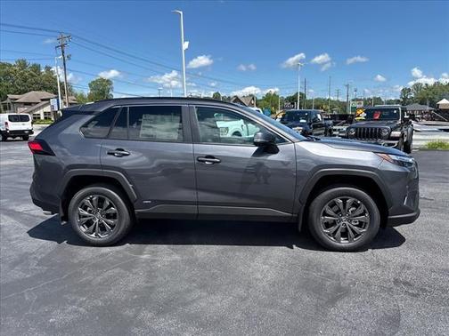2025 Toyota RAV4 Hybrid XLE Premium