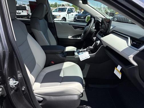 2025 Toyota RAV4 Hybrid XLE Premium