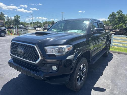 2018 Toyota Tacoma TRD Sport