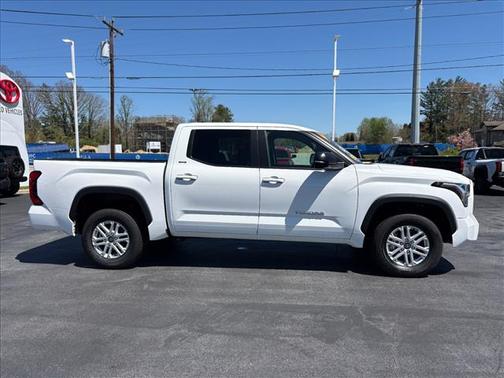 Ice 2025 Toyota Tundra SR5