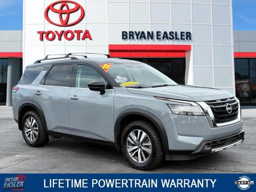 2022 Nissan Pathfinder SL 4WD