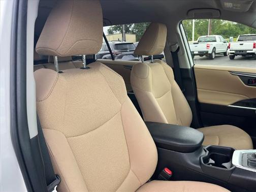 2021 Toyota RAV4 Hybrid LE