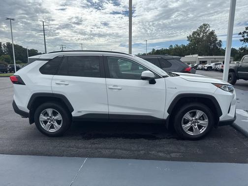 2019 Toyota RAV4 Hybrid LE