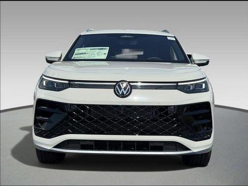 sandstone 2026 Volkswagen Tiguan 2.0T SEL R-Line 4MOTION