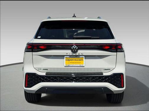 sandstone 2026 Volkswagen Tiguan 2.0T SEL R-Line 4MOTION