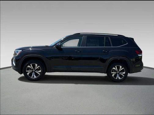 Deep Black 2026 Volkswagen Atlas 2.0T SE