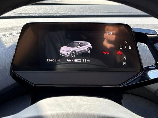 Deep Black Pearl 2023 Volkswagen ID.4 S