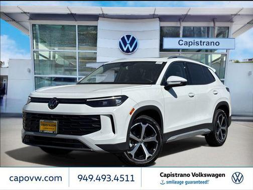 pure white 2026 Volkswagen Tiguan 2.0T SE