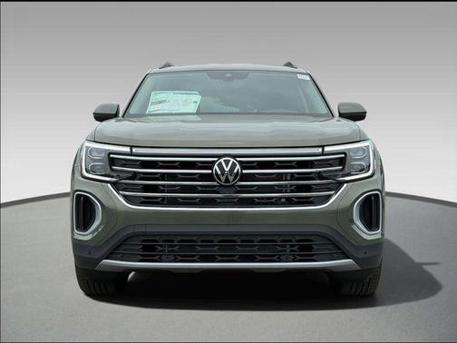 Avocado Green Pearl 2026 Volkswagen Atlas 2.0T SE w/Technology 4MOTION