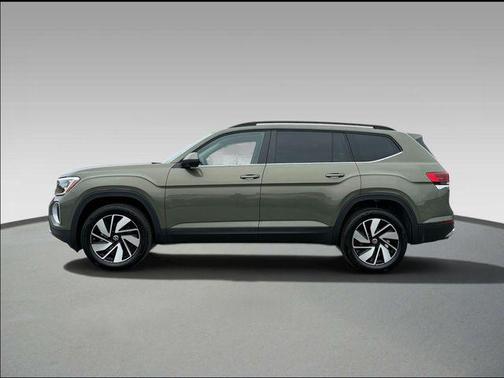 Avocado Green Pearl 2026 Volkswagen Atlas 2.0T SE w/Technology 4MOTION