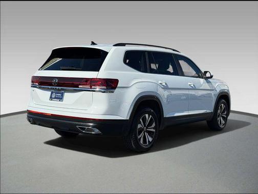 Pure White 2025 Volkswagen Atlas 2.0T SE