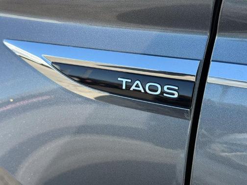 Platinum Gray Metallic 2024 Volkswagen Taos 1.5T S