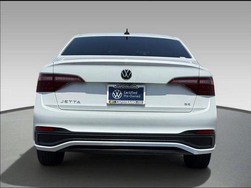 Deep Black Pearl 2022 Volkswagen Jetta 1.5T SE