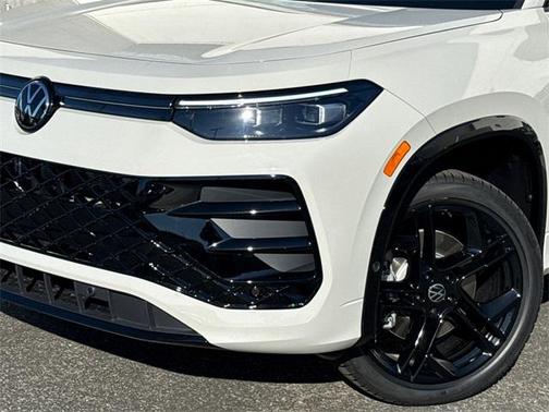 2026 Volkswagen Tiguan 2.0T SE R-Line Black 4MOTION