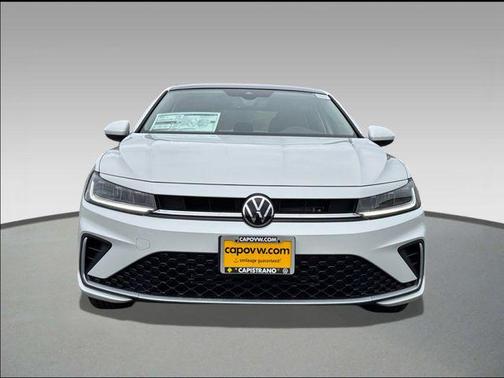 Opal White Pearl 2026 Volkswagen Jetta 1.4T SE