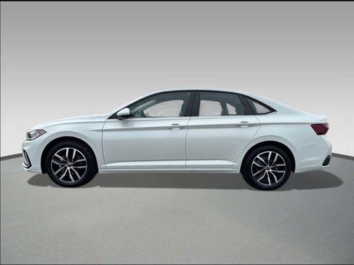 Opal White Pearl 2026 Volkswagen Jetta 1.4T SE