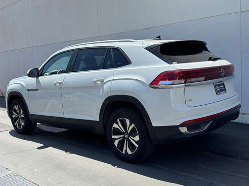 Pure White 2025 Volkswagen Atlas Cross Sport 2.0T SE