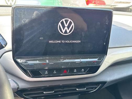 Opal White 2023 Volkswagen ID.4 S