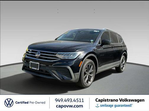 Deep Black 2023 Volkswagen Tiguan 2.0T SE