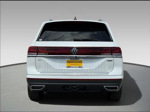 opal white pearl 2026 Volkswagen Atlas 2.0T SEL