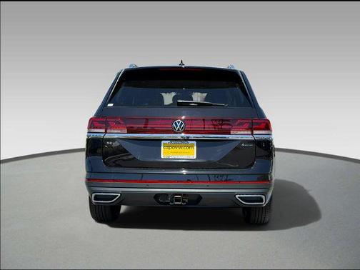Deep Black 2026 Volkswagen Atlas 2.0T SEL