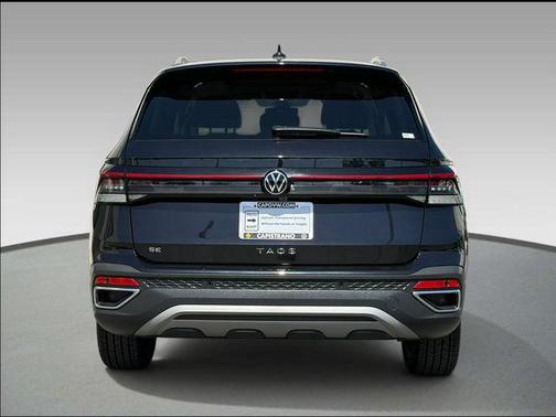 Deep Black 2025 Volkswagen Taos 1.5T SE