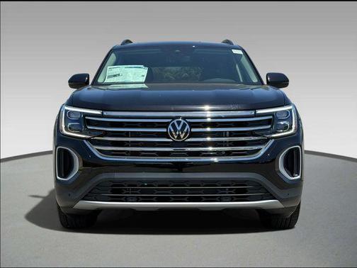 Deep Black 2026 Volkswagen Atlas 2.0T SE w/Technology