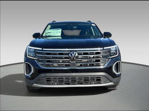 Deep Black 2026 Volkswagen Atlas 2.0T SE w/Technology