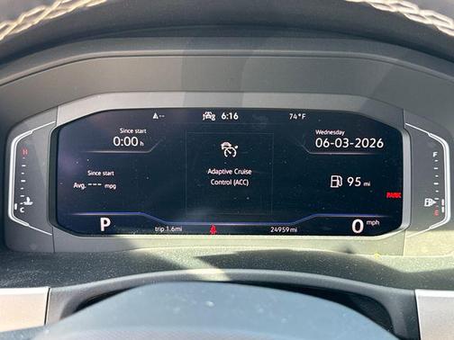 Pure White 2023 Volkswagen Atlas 3.6L SE w/Technology