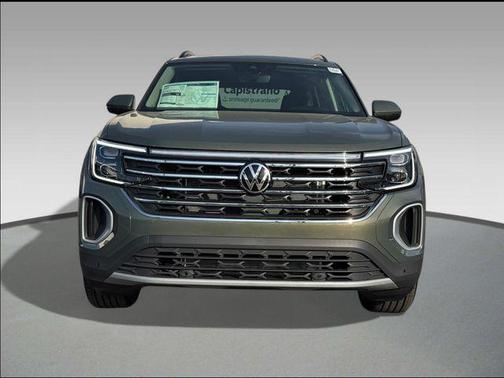 avocado green pearl 2026 Volkswagen Atlas 2.0T SE w/Technology