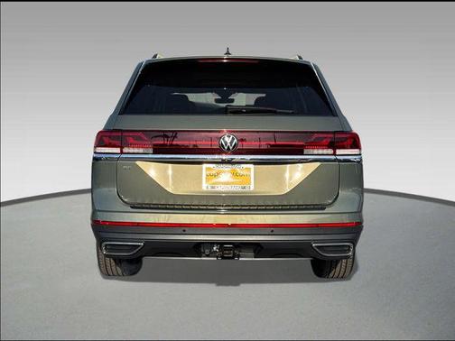 avocado green pearl 2026 Volkswagen Atlas 2.0T SE w/Technology