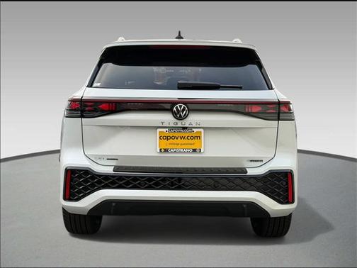 2026 Volkswagen Tiguan 2.0T SEL R-Line 4MOTION