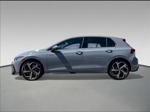 2025 Volkswagen Golf GTI 2.0T SE DSG